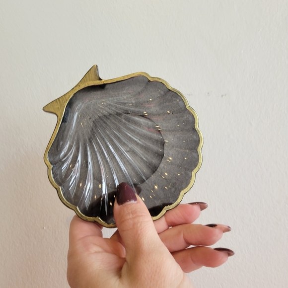 Shell trinket dish - Picture 2 of 5